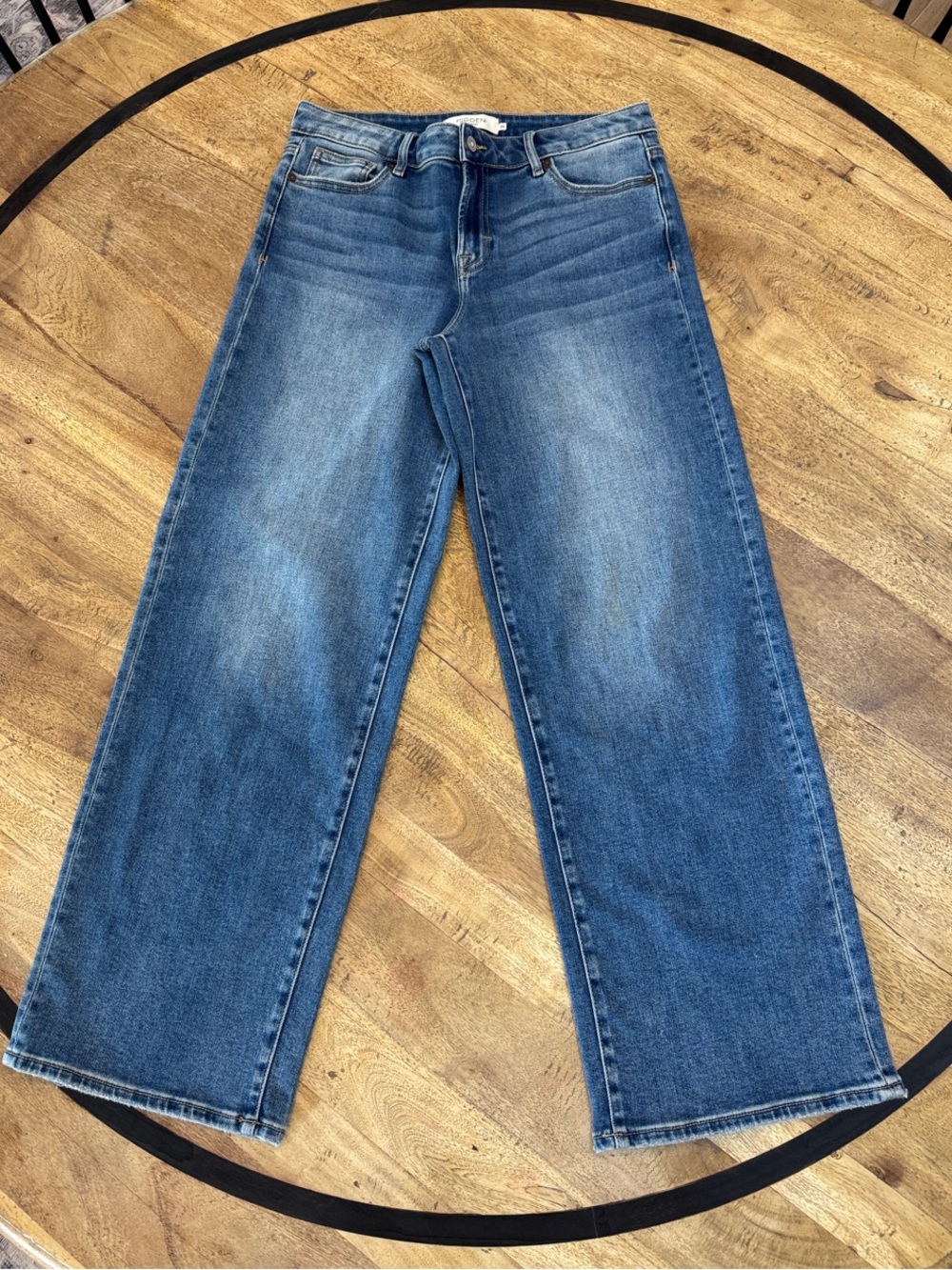 Wide-Leg High-Rise Women’s Jeans — Medium Blue